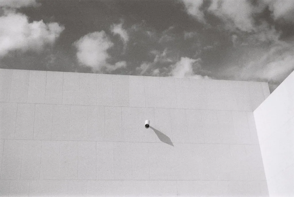 Foto einer einzelnen Überwachungskamera